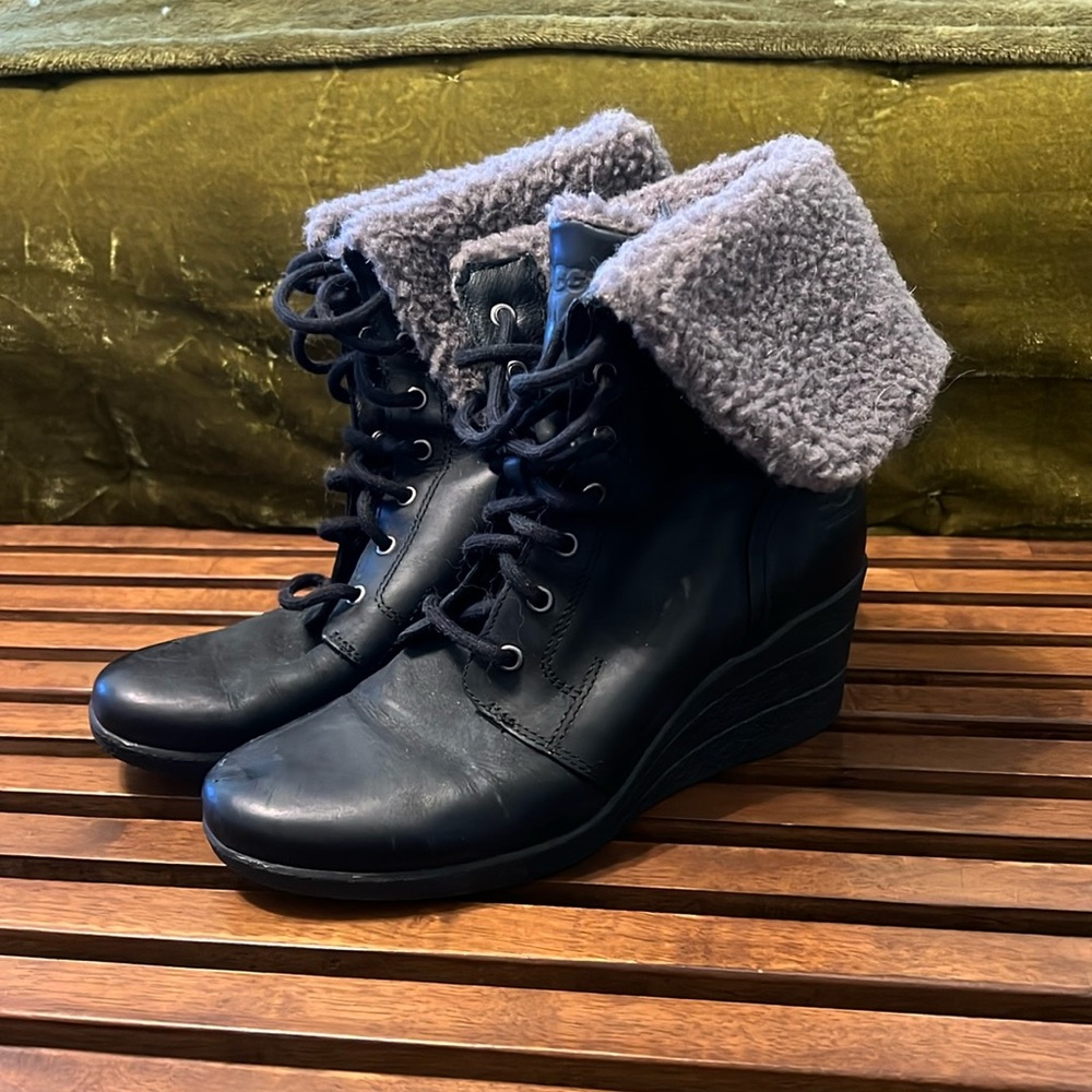 Women’s Ugg waterproof wedge boots size 7